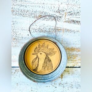 *Farm Faces Metal Jar Lid Rooster Ornament